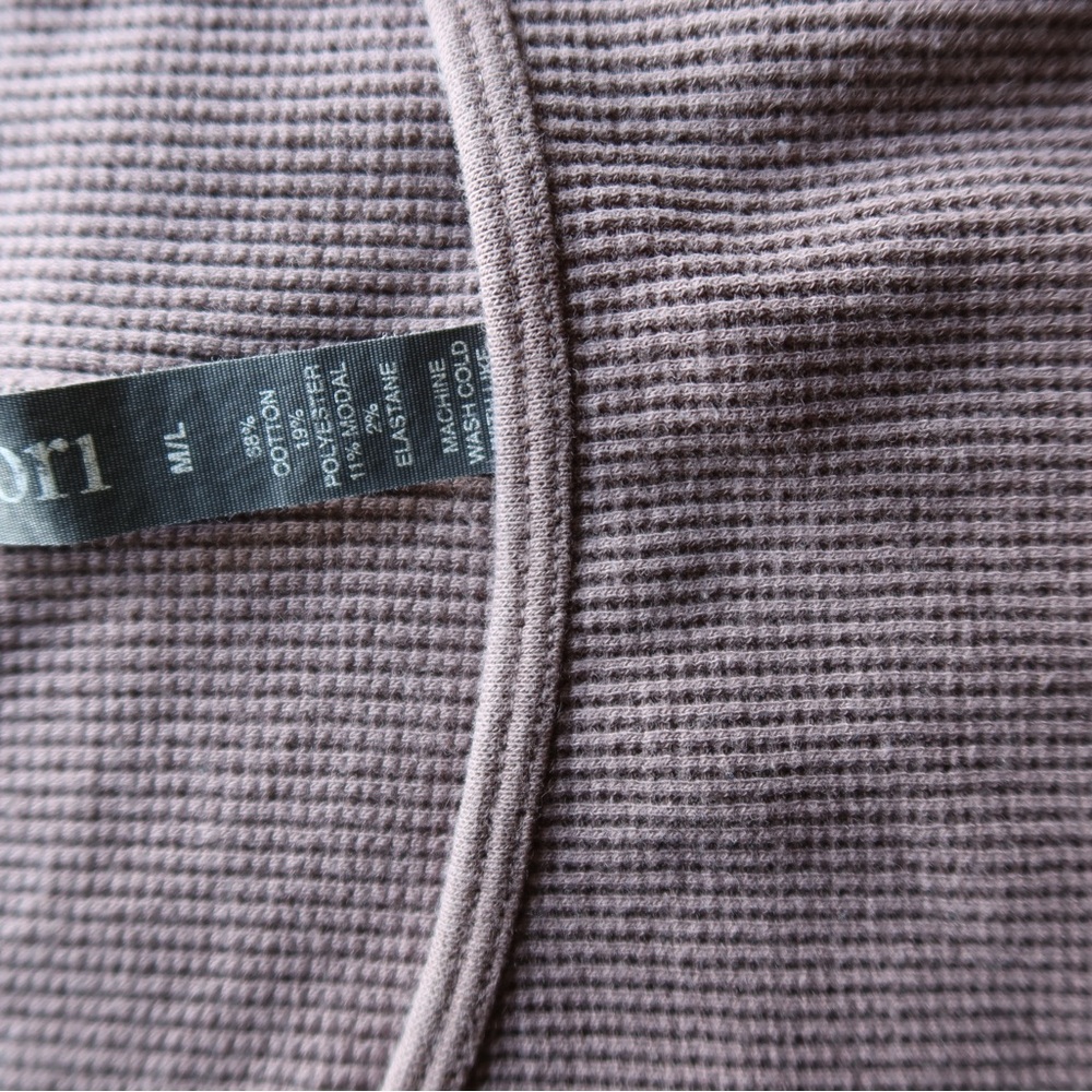 Vuori✨ Slouchy Long Sleeve Tee in Mauve | Size M/L - Picture 4 of 5